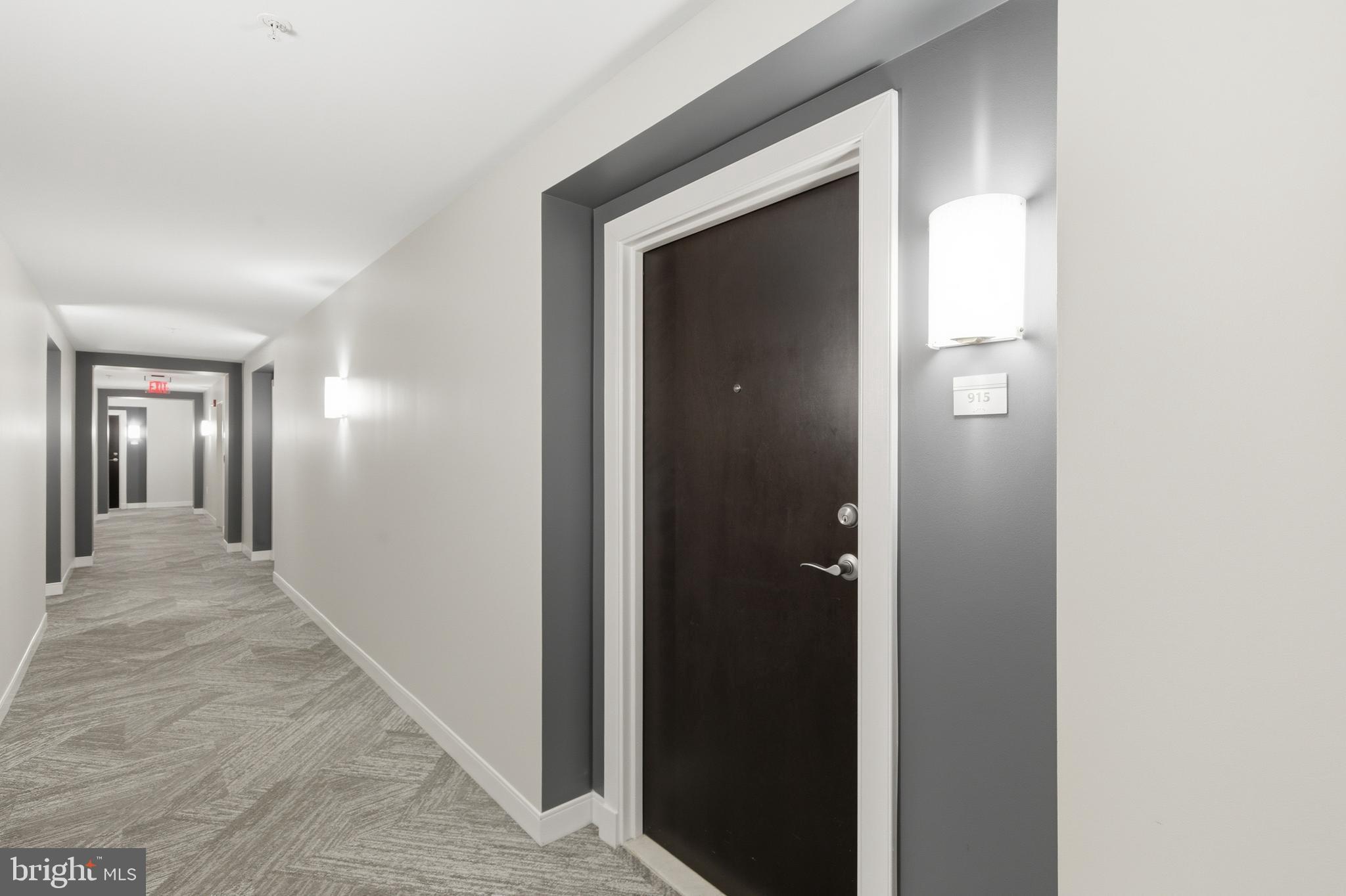 851 North Glebe Road, Unit 915 Arlington, VA 22203 - Photo 3 of 30