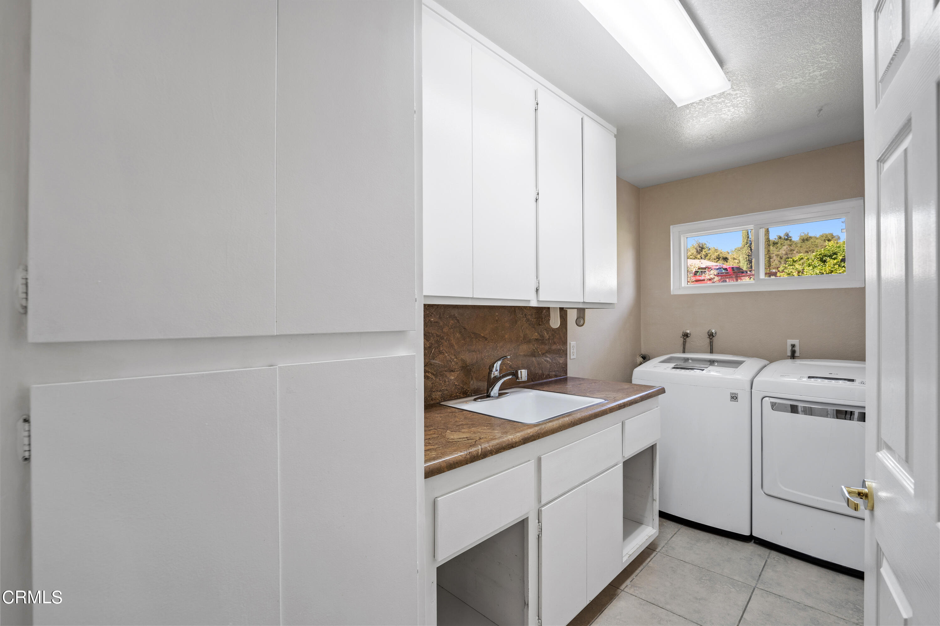 531 Ridgeline Drive Oak View, CA 93022 - Photo 25 of 36