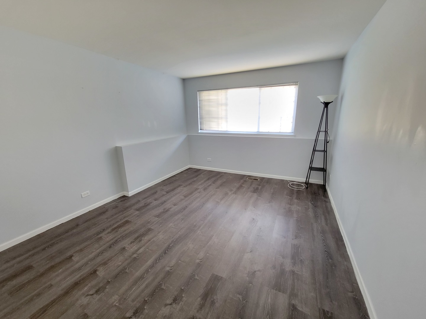 609 Prestwick Lane Wheeling, IL 60090 - Photo 10 of 13