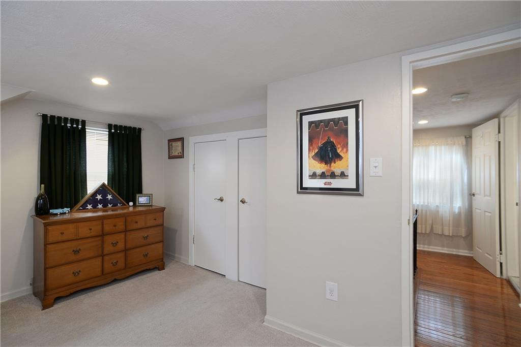 544 Loretto Road Pittsburgh, PA 15217 - Photo 12 of 22 Gallery Image 12