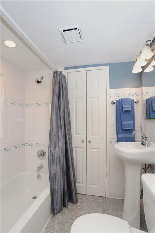 544 Loretto Road Pittsburgh, PA 15217 - Photo 16 of 22 Gallery Image 16