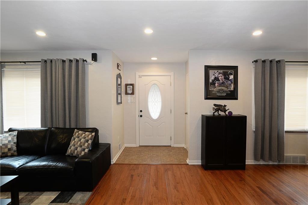 544 Loretto Road Pittsburgh, PA 15217 - Photo 21 of 22 Gallery Image 21