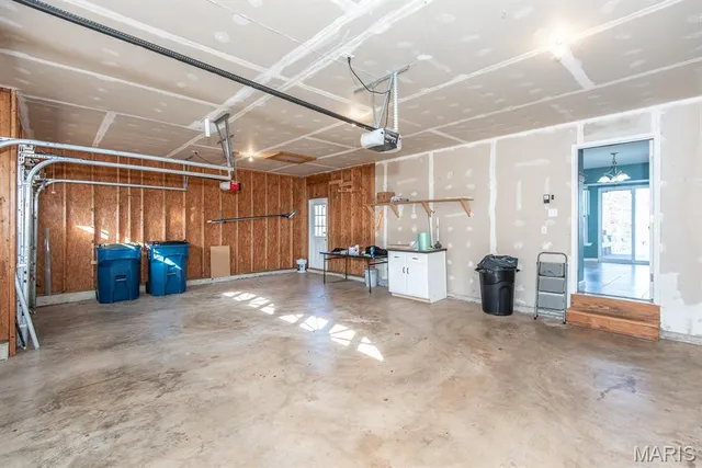 $329,900 | 909 Winston Court, Hillsboro, MO 63050