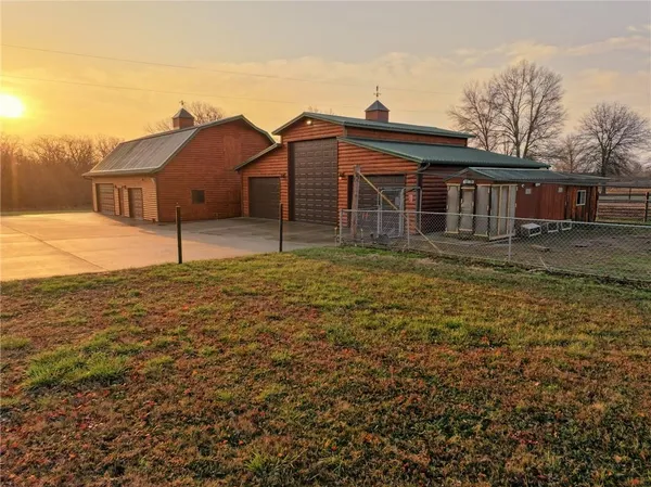 $1,700,000 | 13585 South AA Highway, Walker, MO 64790