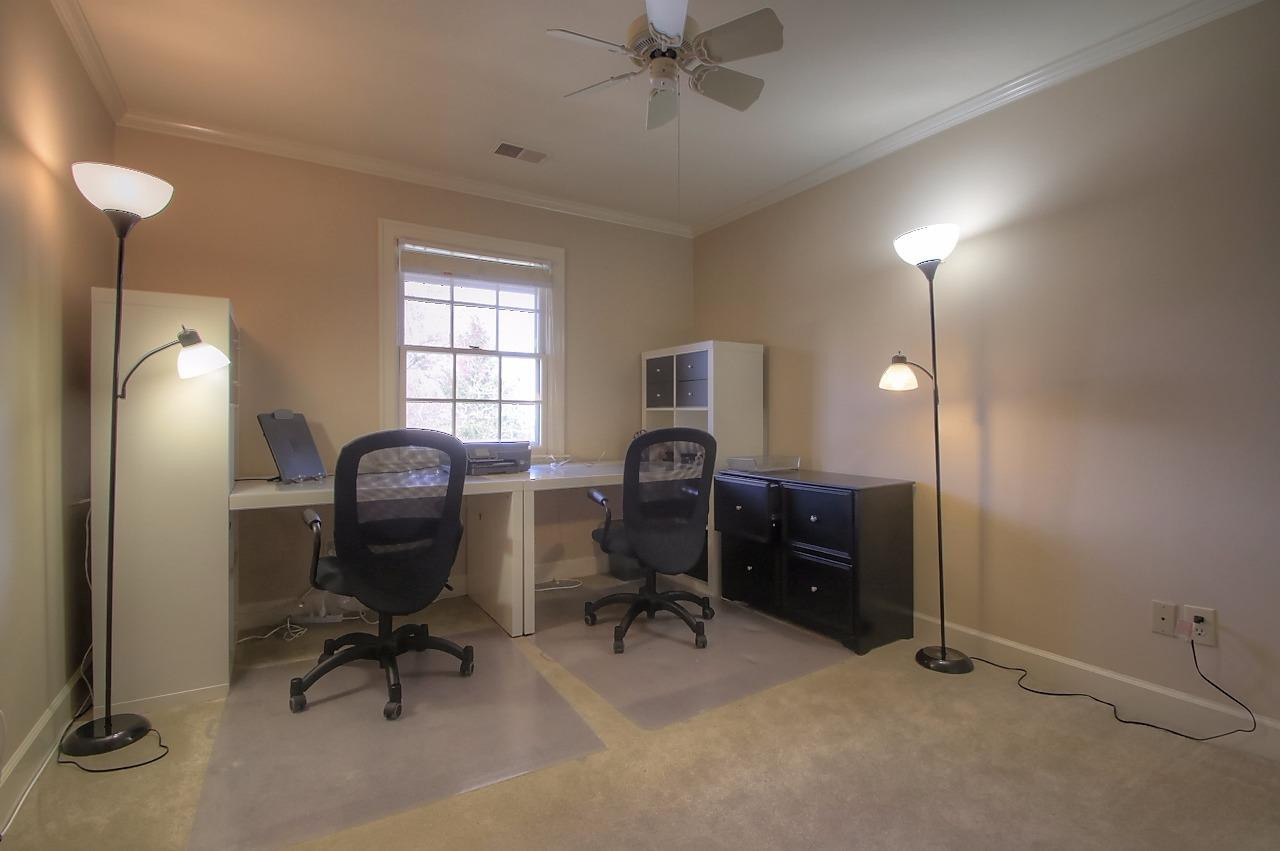 400 Redding Road, Unit 19 Lexington, KY 40517 - Photo 20 of 32 Photo 20