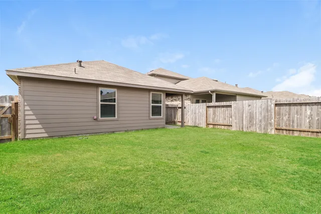 $1,695 | 9913 Gln Brk Lane, Magnolia, TX 77354