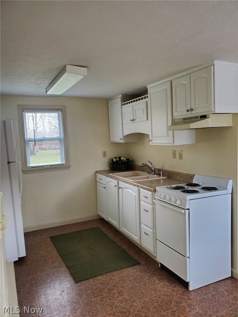 4211 Greenville Road Northeast Cortland, OH 44410 - Photo 6 of 13