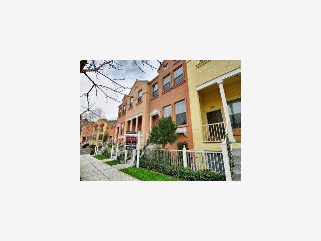 147 Pacchetti Way Mountain View, CA 94040 - Photo 1 of 9 Gallery Image 1