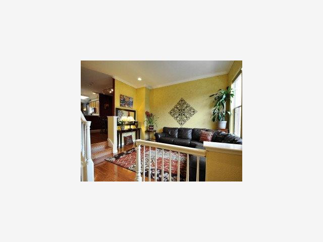 147 Pacchetti Way Mountain View, CA 94040 - Photo 3 of 9 Gallery Image 3