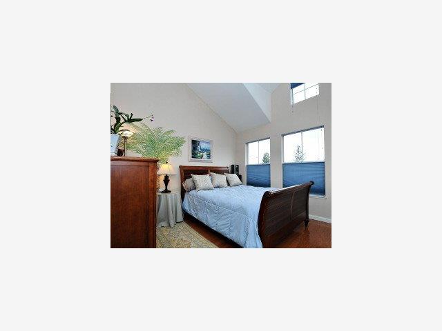 147 Pacchetti Way Mountain View, CA 94040 - Photo 5 of 9 Gallery Image 5