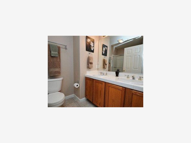 147 Pacchetti Way Mountain View, CA 94040 - Photo 6 of 9 Gallery Image 6