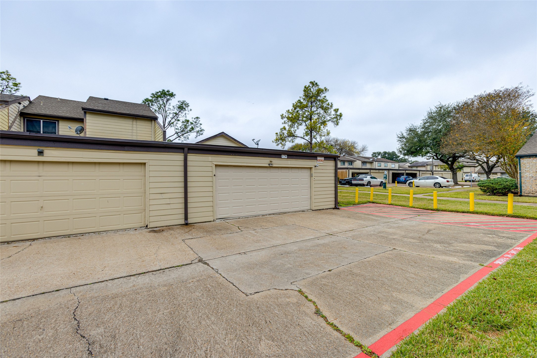 7114 South Dairy Ashford Road Houston, TX 77072 - Photo 3 of 26 Gallery Image 3