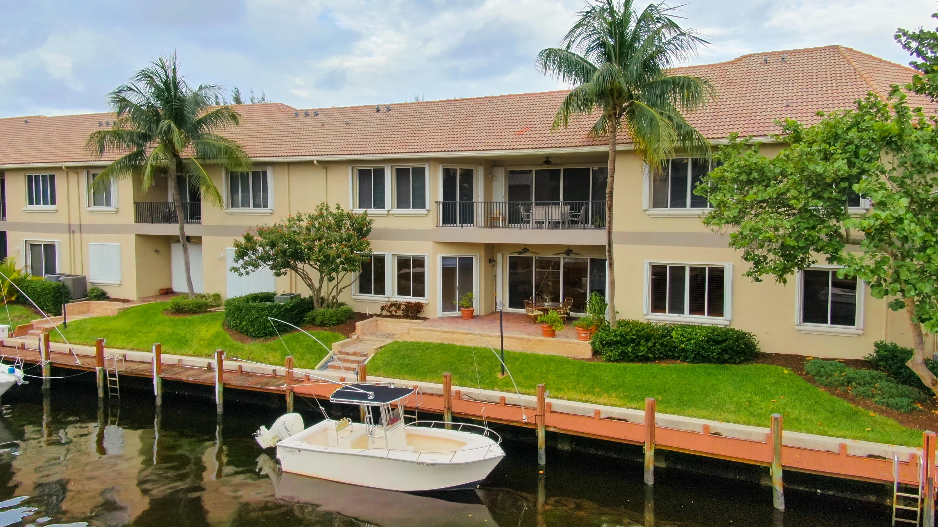 23 Royal Palm Way, Unit 11 Boca Raton, FL 33432 - Photo 4 of 28 23RPW11