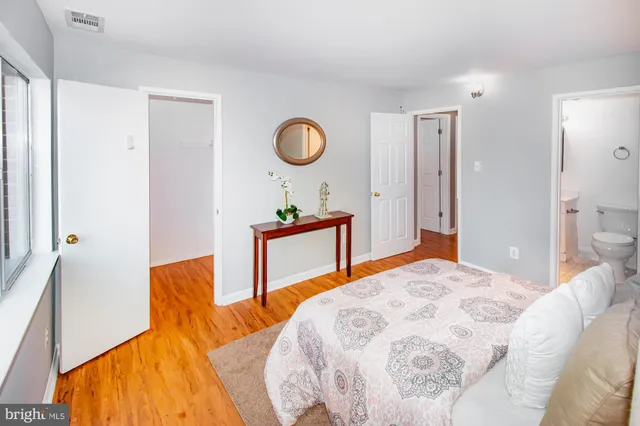 $275,000 | 7996 Audubon Avenue, Unit 102, Alexandria, VA 22306