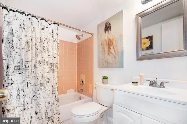 $275,000 | 7996 Audubon Avenue, Unit 102, Alexandria, VA 22306