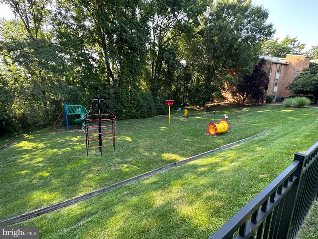 $275,000 | 7996 Audubon Avenue, Unit 102, Alexandria, VA 22306