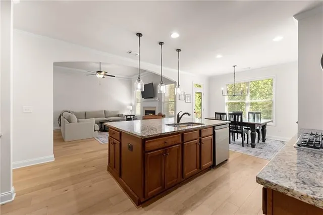 $699,900 | 8055 Veranda Curve, Ball Ground, GA 30107