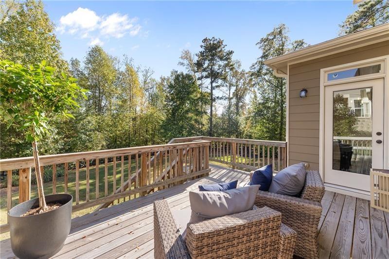 8055 Veranda Curve Ball Ground, GA 30107 - Photo 7 of 65