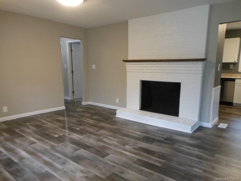 425 Isom Street Lancaster, SC 29720 - Photo 3 of 14 Gallery Image 3