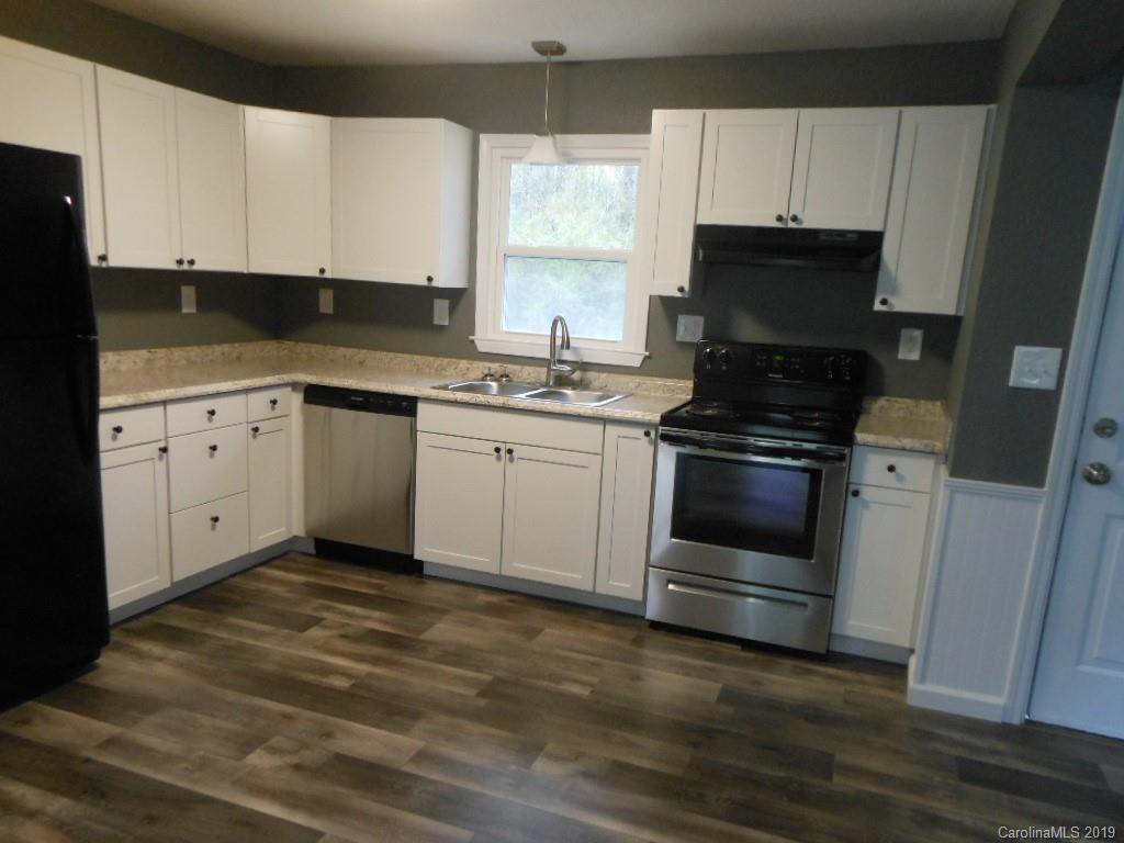 425 Isom Street Lancaster, SC 29720 - Photo 5 of 14 Gallery Image 5