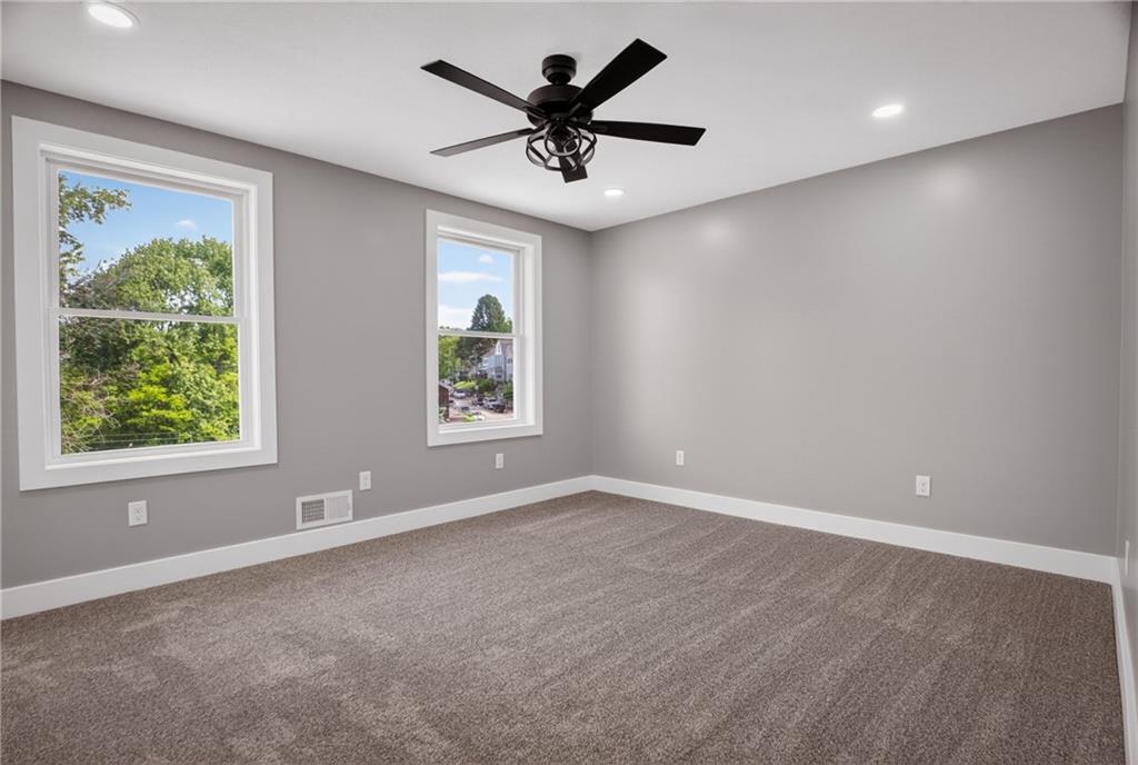 225 Wilbert Street Pittsburgh, PA 15211 - Photo 12 of 34 upper level