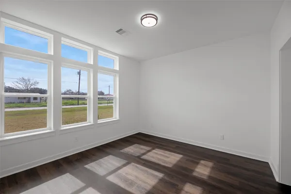 $2,250 | 7430 Avenue East, Beasley, TX 77417