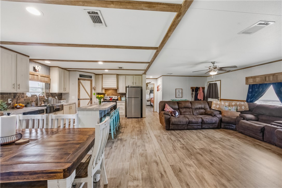 490 Hernandez Road Poteet, TX 78065 - Photo 28 of 36