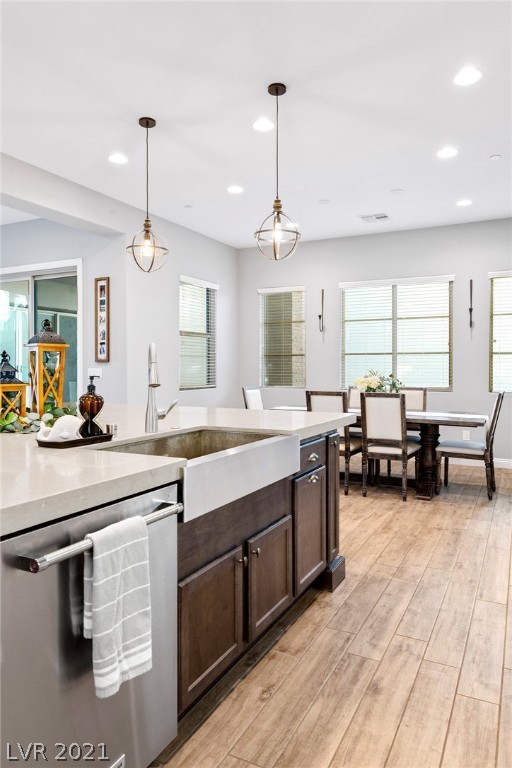 1096 East Sunset Road Henderson, NV 89011 - Photo 15 of 43 Gallery Image 15