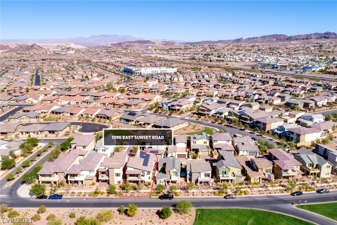 1096 East Sunset Road Henderson, NV 89011 - Photo 8 of 43 Gallery Image 8