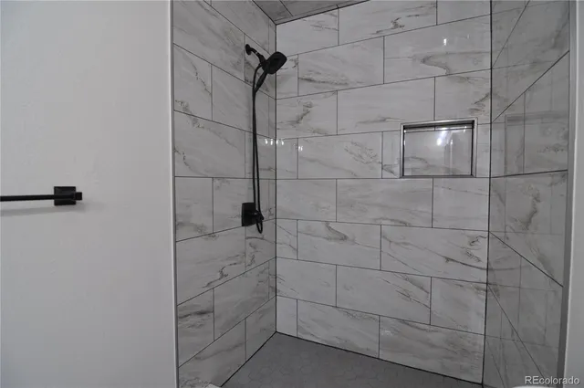 $624,900 | 995 Oakwood Drive, Castle Rock, CO 80104