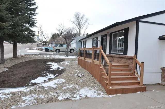 $624,900 | 995 Oakwood Drive, Castle Rock, CO 80104