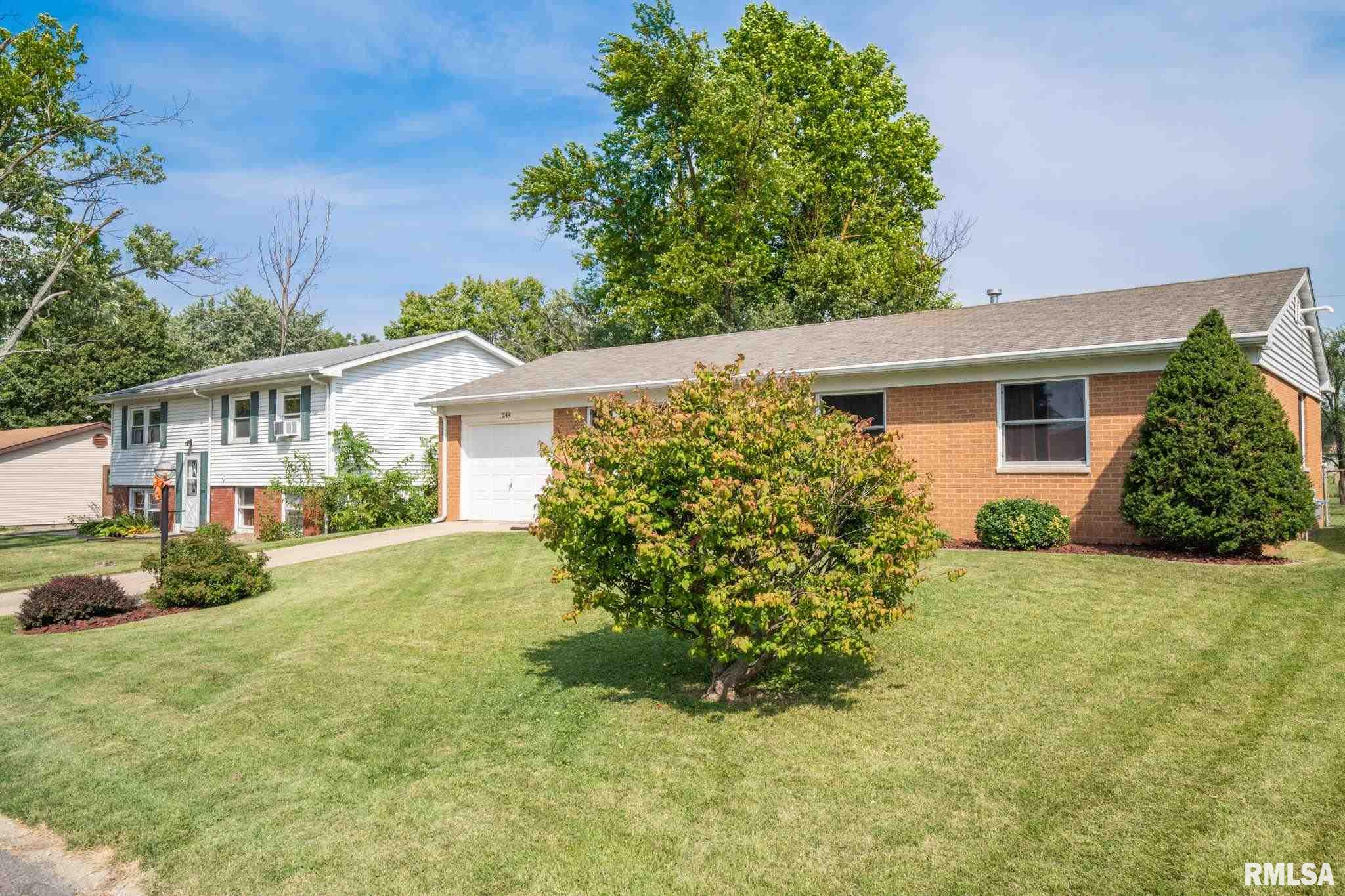 244 Briargate Road Washington, IL 61571 - Photo 3 of 50 Gallery Image 3