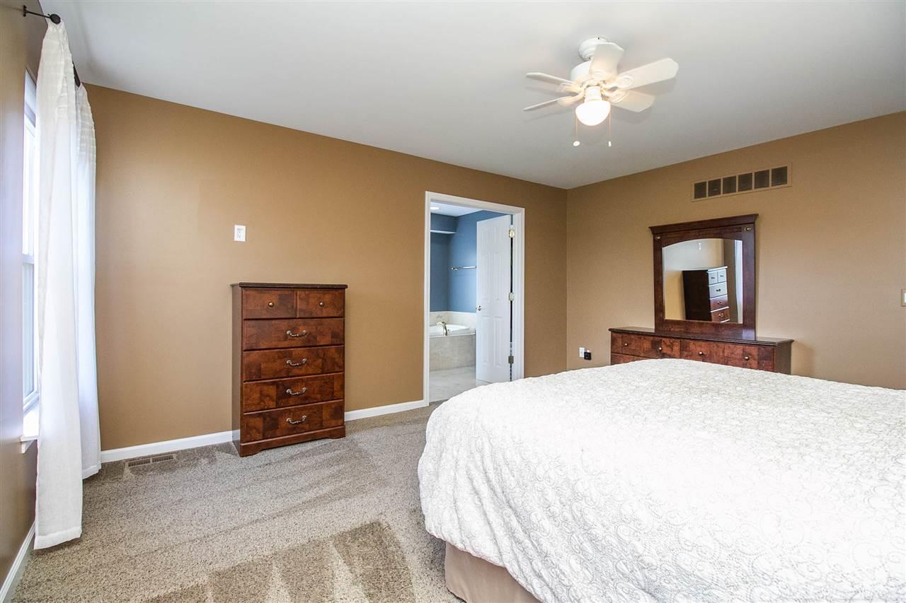 9155 Division Road Casco, MI 48064 - Photo 17 of 52
