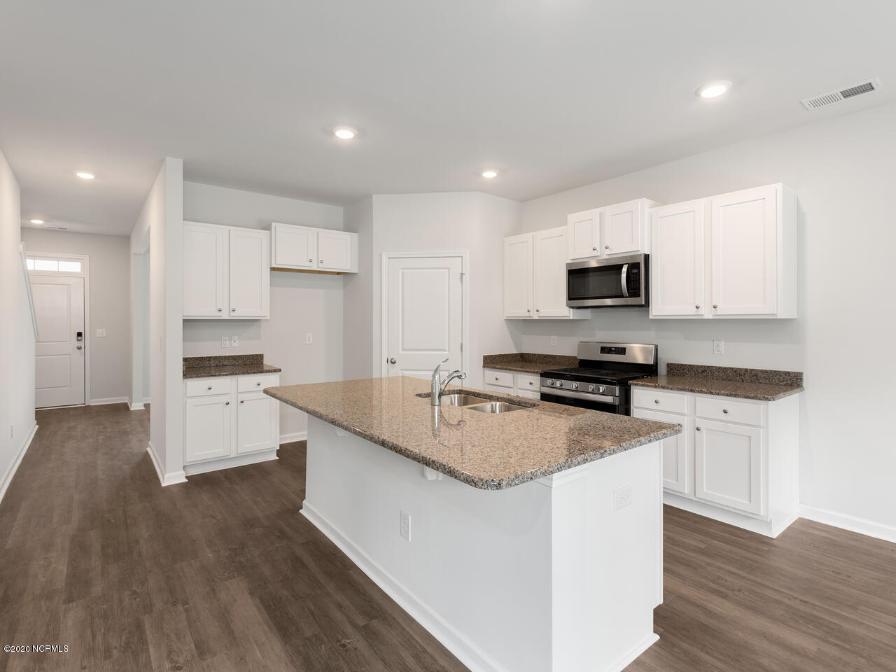 9039 St George Road, Unit LOT 28 Wilmington, NC 28411 - Photo 6 of 37 Similar to home