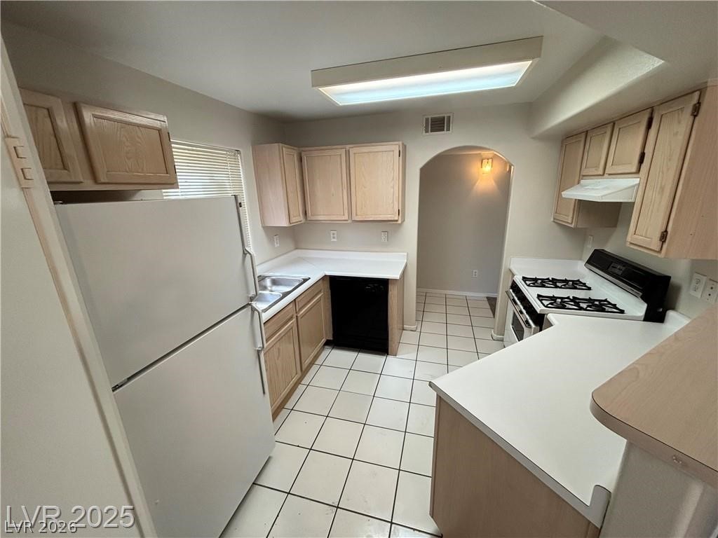 698 South Racetrack Road, Unit 413 Henderson, NV 89015 - Photo 8 of 28
