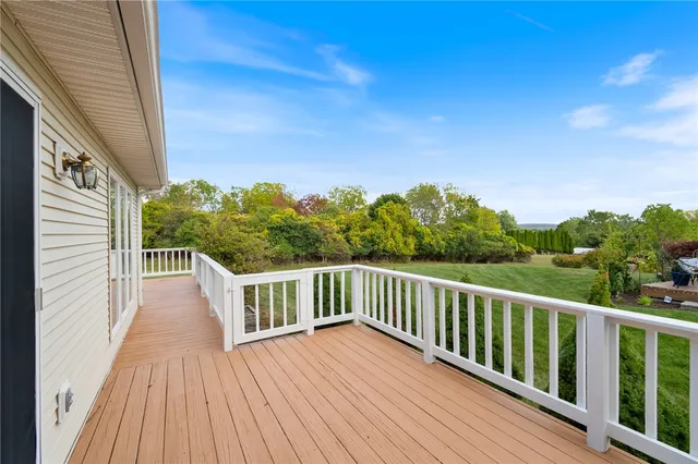 $385,000 | 4916 Bramblewood Trail, Canandaigua Town, NY 14424