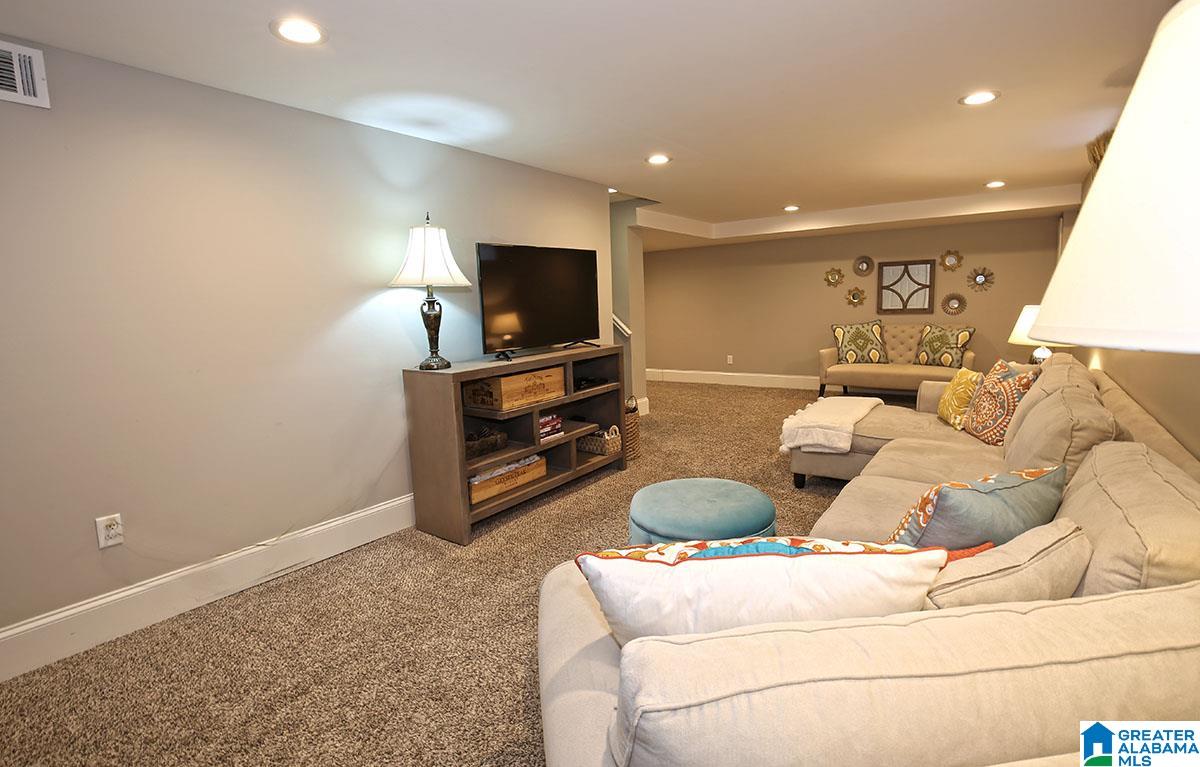 209 Rockaway Road Birmingham, AL 35209 - Photo 17 of 22