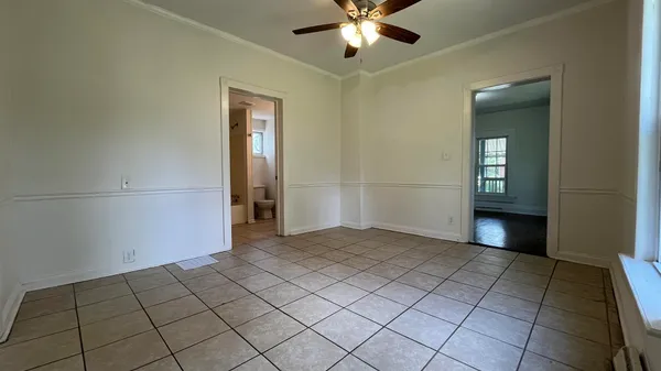 $1,295 | 1007 Gilmer Avenue Northwest, Roanoke, VA 24016