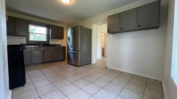 $1,295 | 1007 Gilmer Avenue Northwest, Roanoke, VA 24016