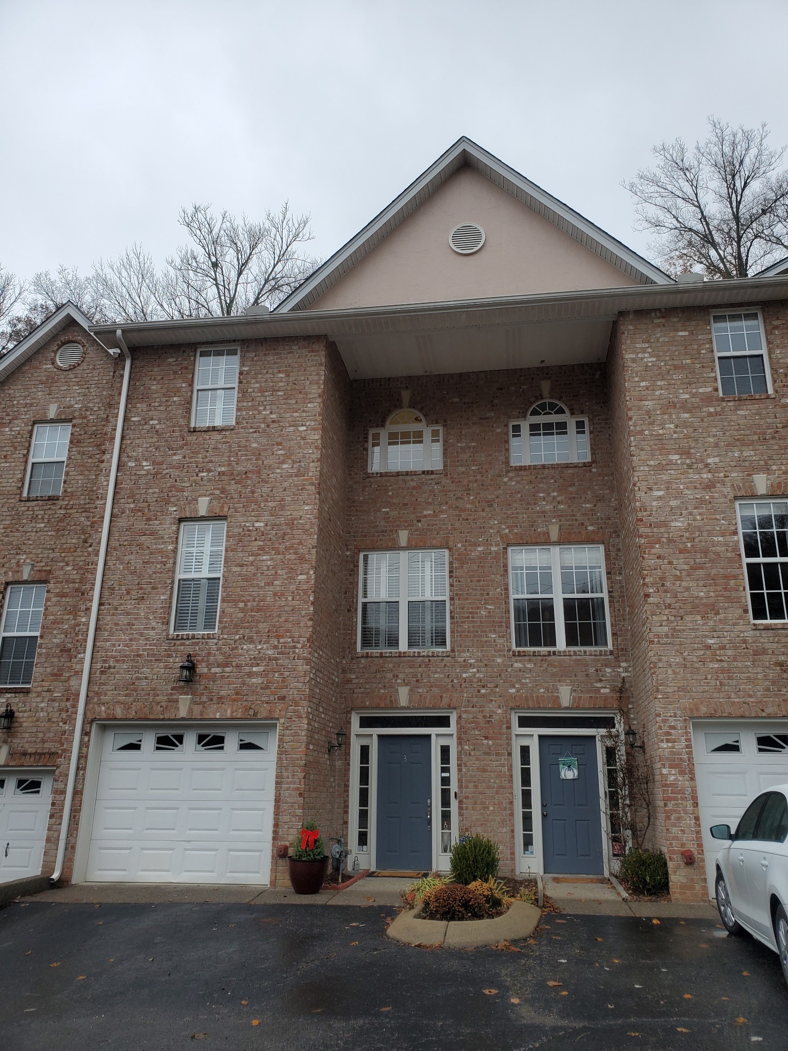 165 Hicks Road, Unit 3 Nashville, TN 37221 - Photo 3 of 29 Gallery Image 3