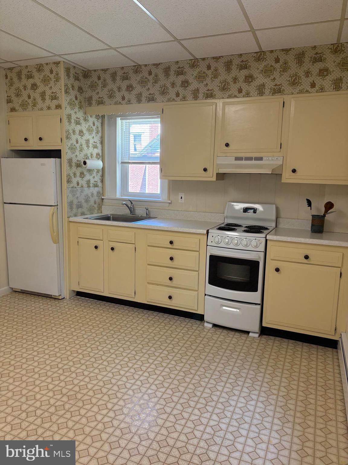 330 Broad Street, Unit 2R Spring City, PA 19475 - Photo 9 of 24 Gallery Image 9