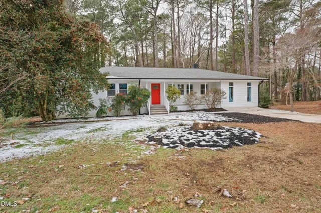 $625,000 | 5400 Avent Ferry Road, Raleigh, NC 27606