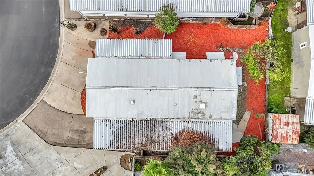 1218 East Cleveland Avenue, Unit 153 Madera, CA 93638 - Photo 33 of 39 a view of outdoor space and garden