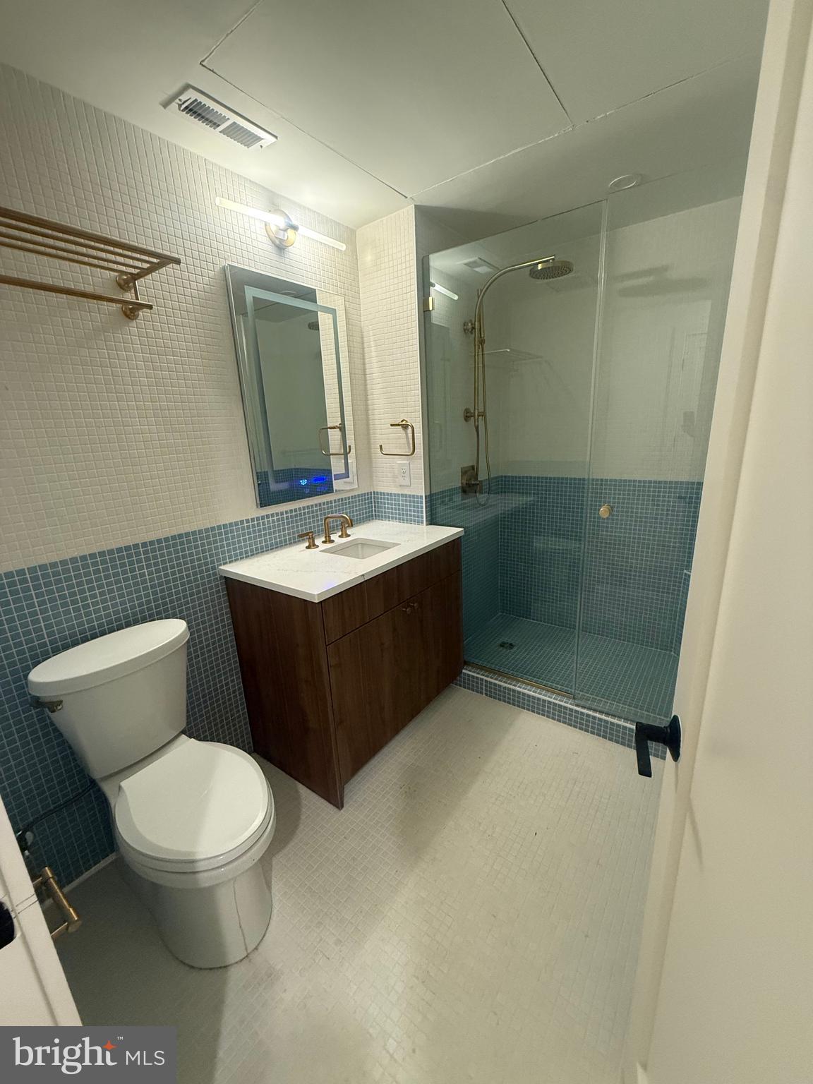 1128 Walnut Street, Unit 205 Philadelphia, PA 19107 - Photo 9 of 16