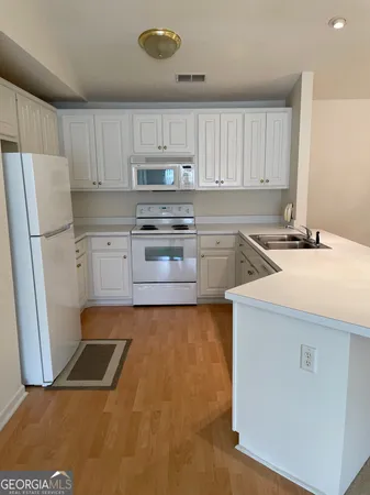 $305,000 | 1015 Holly Drive, Unit 804, Gainesville, GA 30501