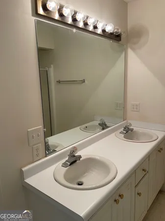 $305,000 | 1015 Holly Drive, Unit 804, Gainesville, GA 30501
