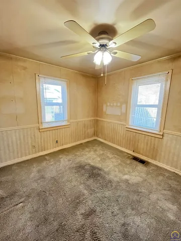 $159,500 | 705 Elm Street, Emporia, KS 66801