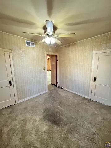 $159,500 | 705 Elm Street, Emporia, KS 66801