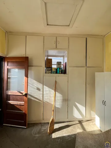 $159,500 | 705 Elm Street, Emporia, KS 66801