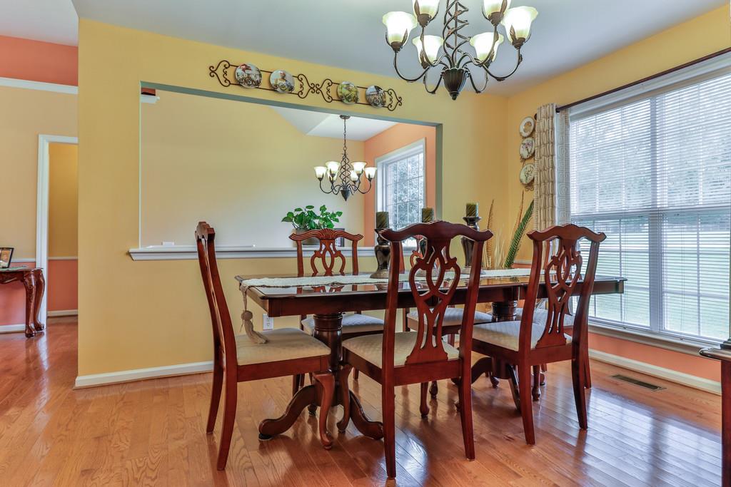 681 Baker Road Columbia, TN 38401 - Photo 5 of 29 Formal dining room